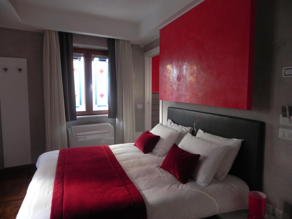 Gente Di Notte Hotel Frascati Bagian luar foto